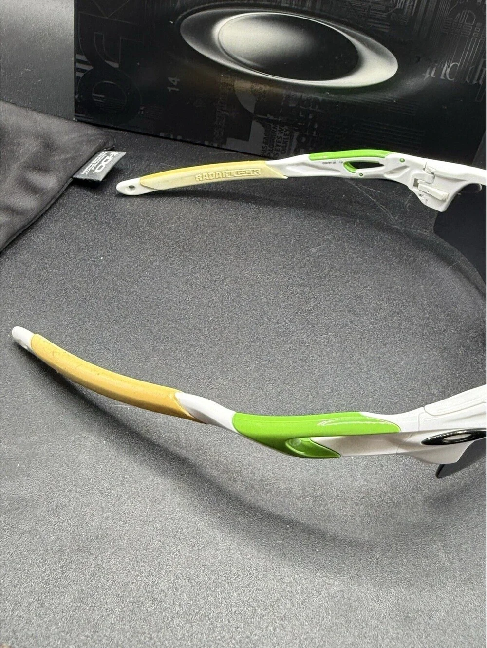 Oakley Radarlock Path Cavendish Polished White Green/Jade Iridium OO9181-35
